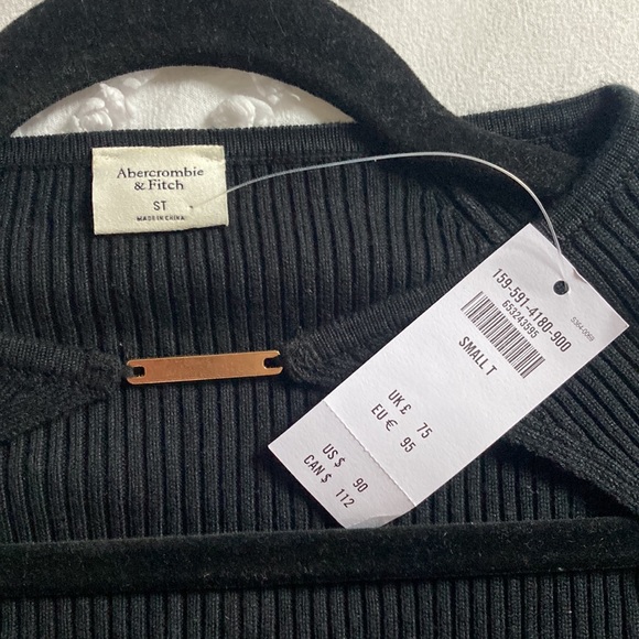 A&F black sweater dress with gold detail - Picture 4 of 5